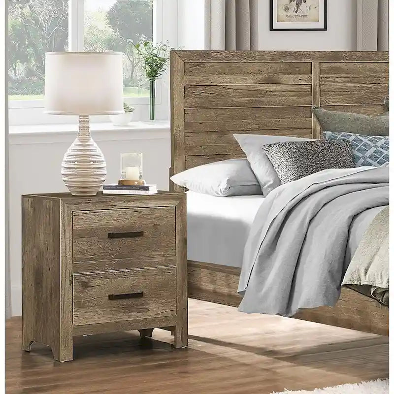 Table de chevet transitionnelle en bois massif