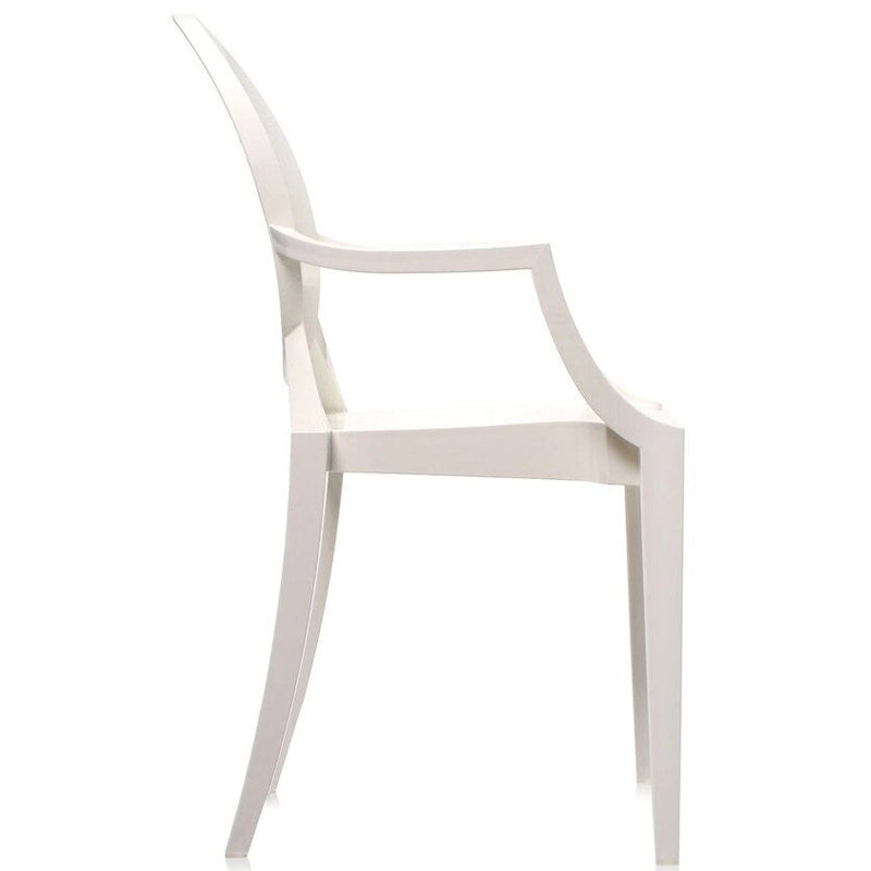 Lot de 2 chaises empilables en lucite transparentes