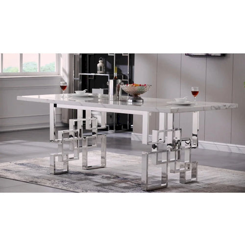 Table de salle à manger imitation marbre avec piètement métallique géométrique